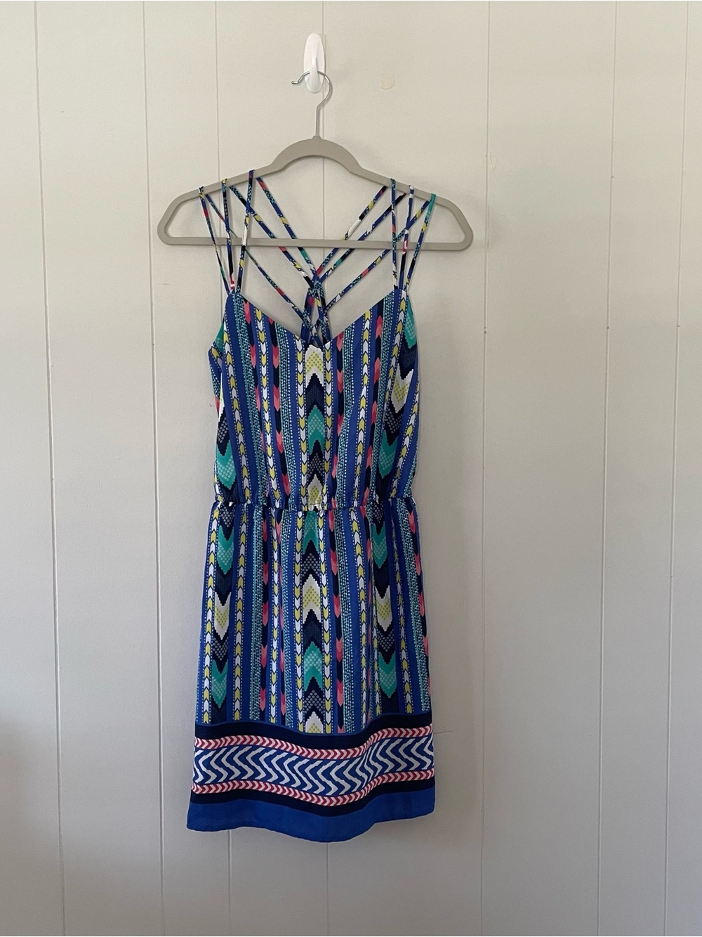 Charming Charlie’s Women’s Medium Blue Geometric Print Strappy Back Dress